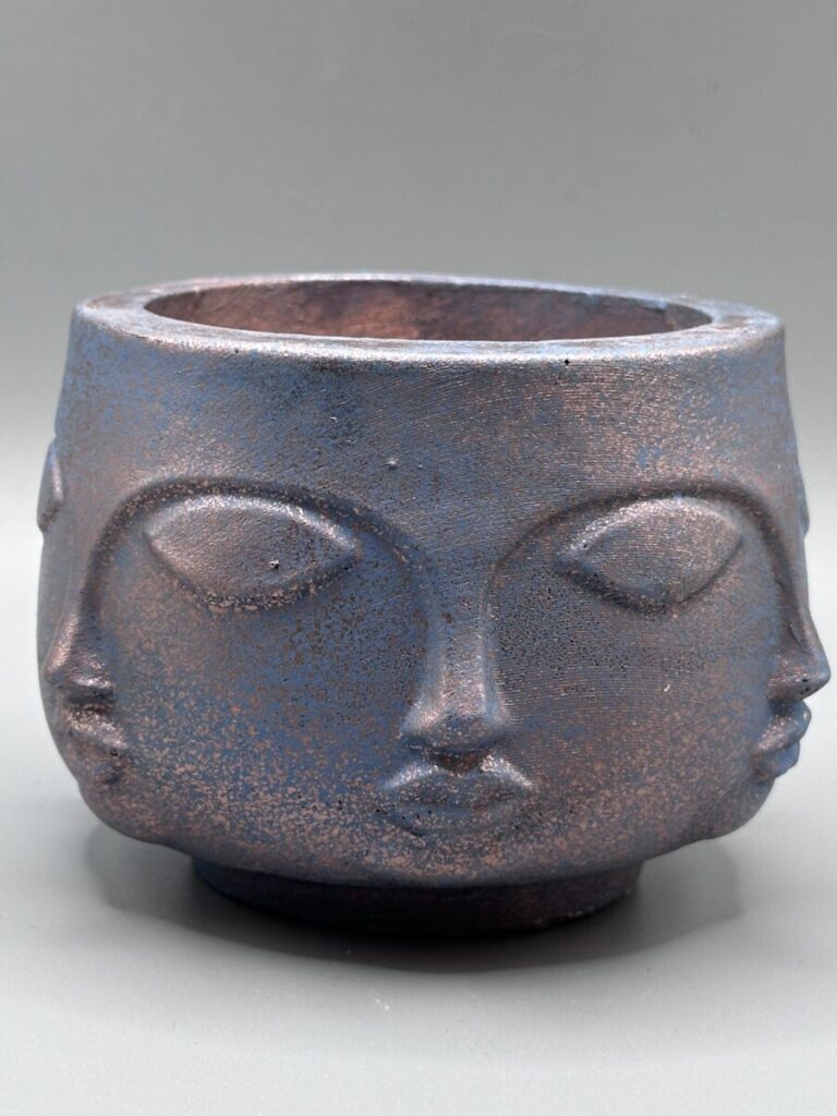 The Silent Muse Planter Midnight Blue-Bronze