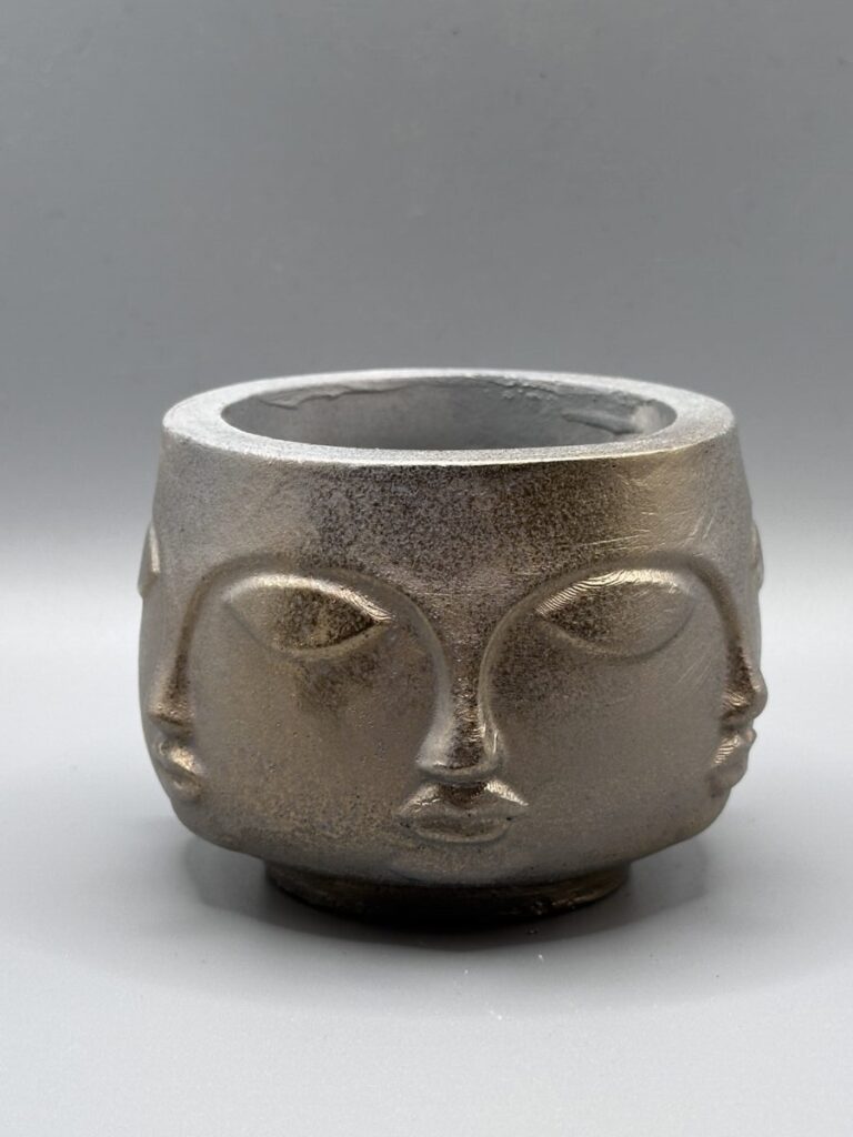 The Silent Muse Planter Gold-Gray